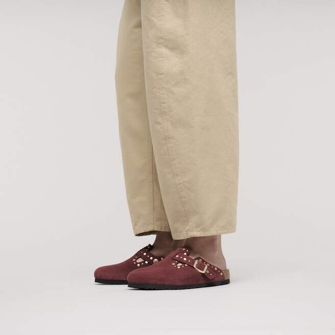 Boston Rivet Suede Leather Boston Rivet Suede Leather