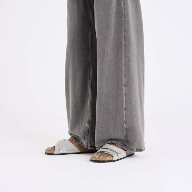 Oita Nubuk Leather Oita Nubuk Leather