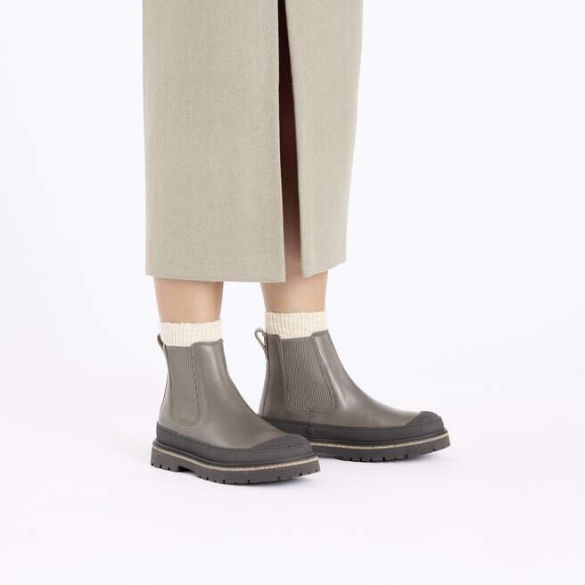 Prescott Slip on Women Waxy Leather Prescott Slip on Women Waxy Leather